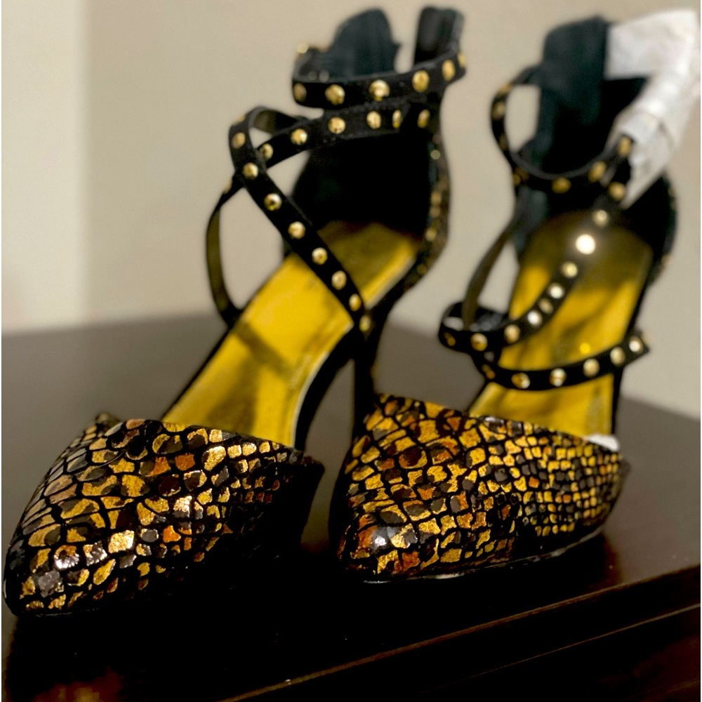 Thalia Sodi heels!